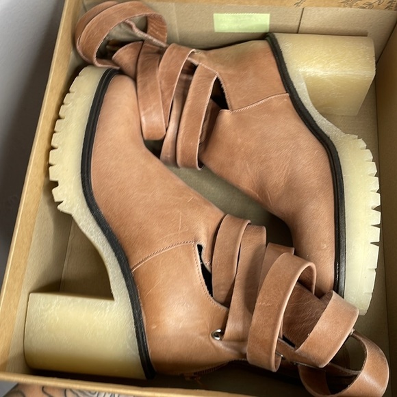 Free People | Jesse Cut Out Boots in English Tan Size Euro 39.5 US 9 NIB - Picture 4 of 10